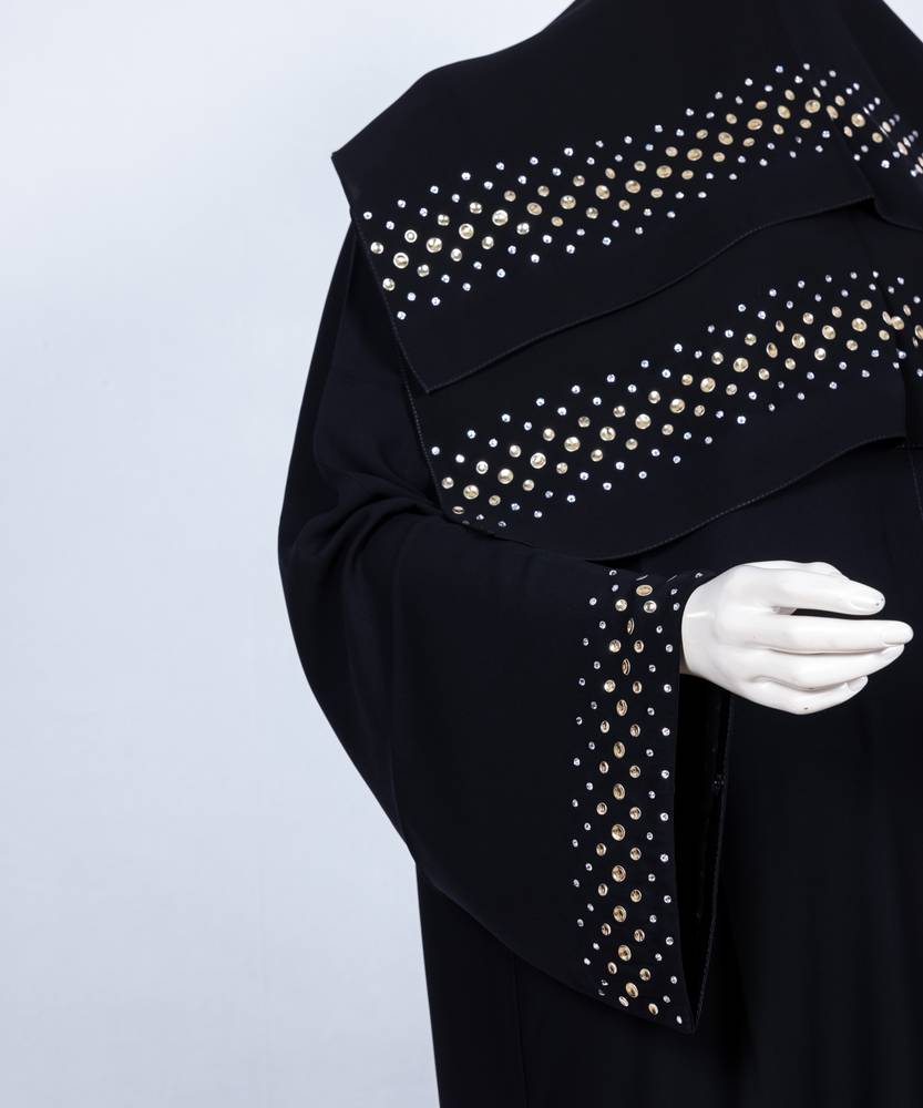 عباية مع طرحة موديل رقم   3669 (1)