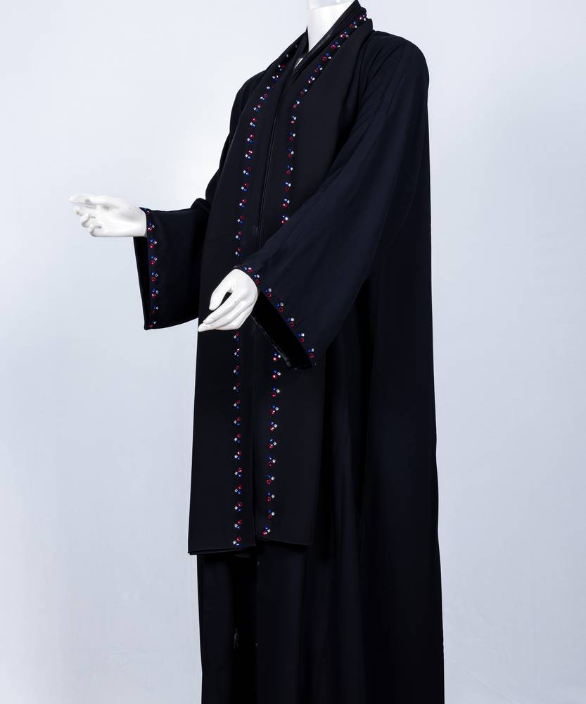 عباية مع طرحة كريستال مربع موديل رقم  3568 (1)