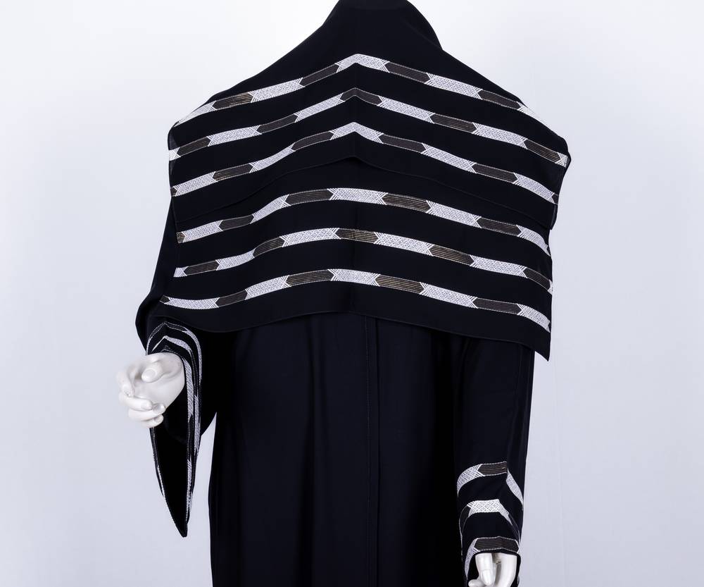   عباية + طرحة موديل رقم  3632