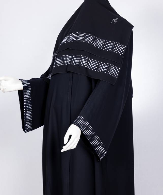 عباية معى طرحة موديل رقم   3615 (1)
