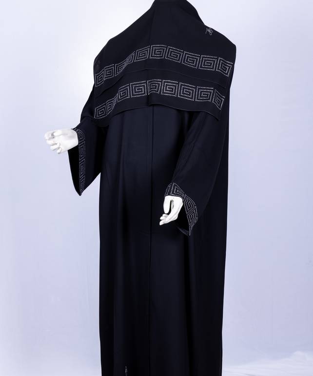 عباية مع طرحة كريستال بتصميم 3573 (1)