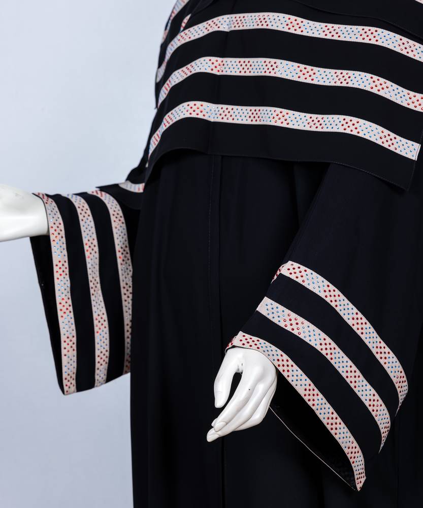 عباية مع طرحة موديل رقم  3662 (1)
