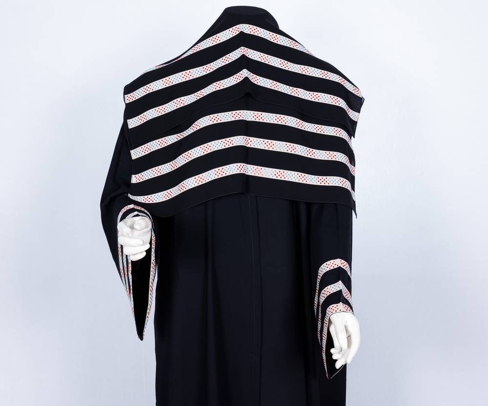 عباية مع طرحة موديل رقم  3662 (1)