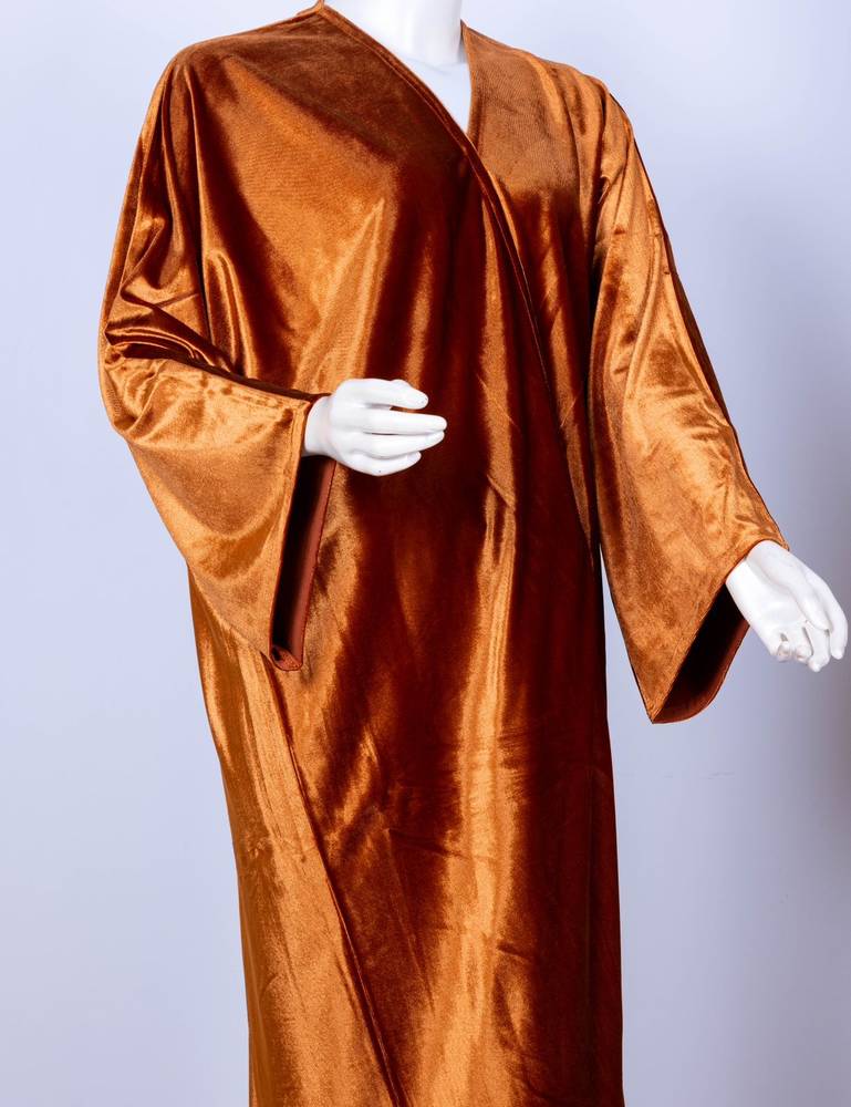 عباية مخمل لف