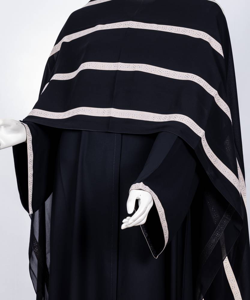 عباية مع طرحة كريستال مخطط 3566 (1)