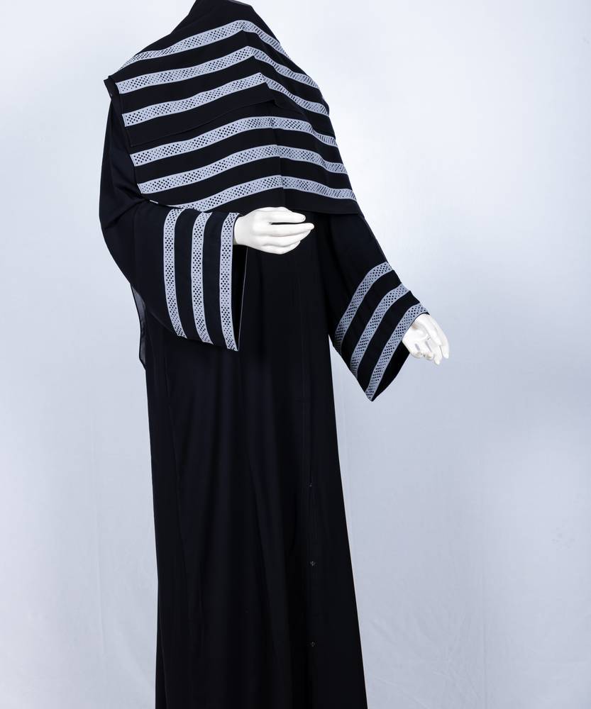 عباية مع طرحة موديل رقم   3672 (1)