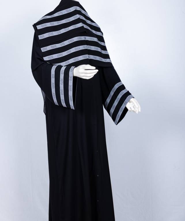 عباية مع طرحة موديل رقم   3672 (1)