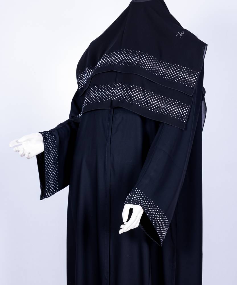 عباية مع طرحة كريستال سادة 3580 (1)