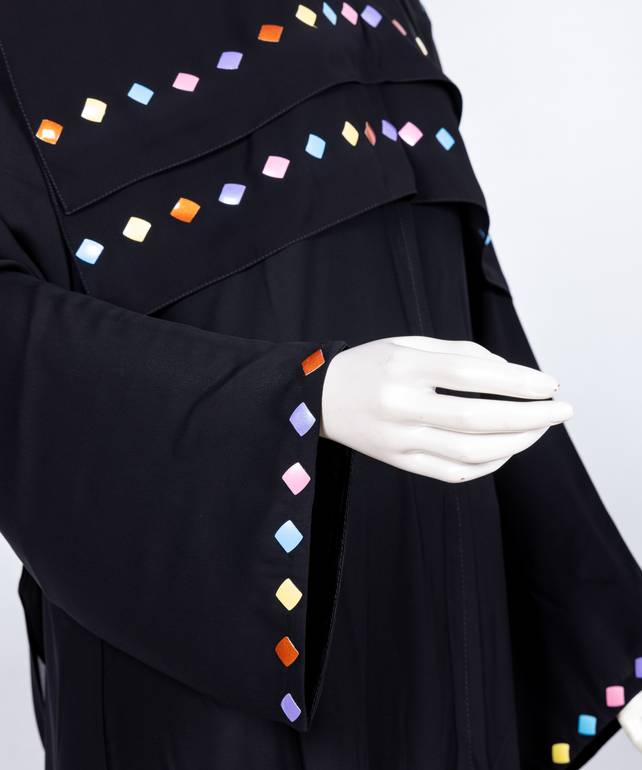 عباية مع طرحة موديل رقم   3550