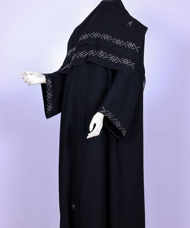 عباية مع طرحة موديل رقم  3638 (1)