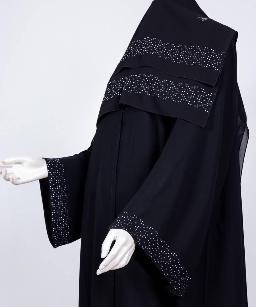 عباية مع طرحة كريستال موديل رقم  3643 (1)