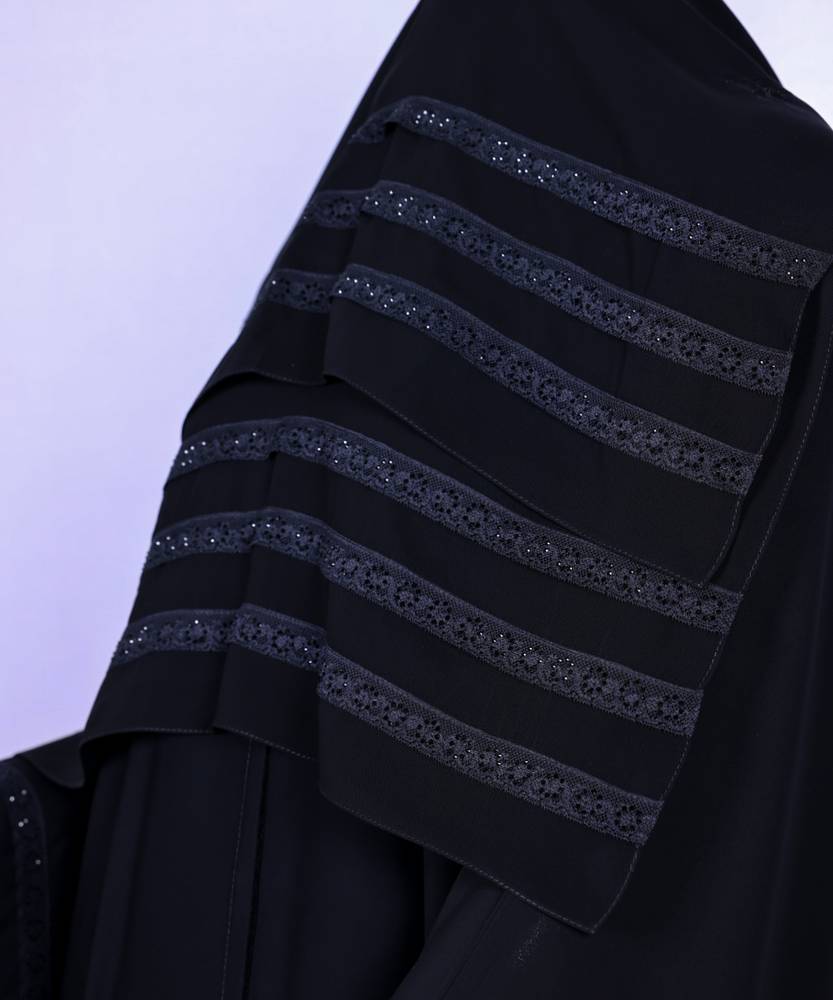 عباية مع طرحة موديل رقم   3630