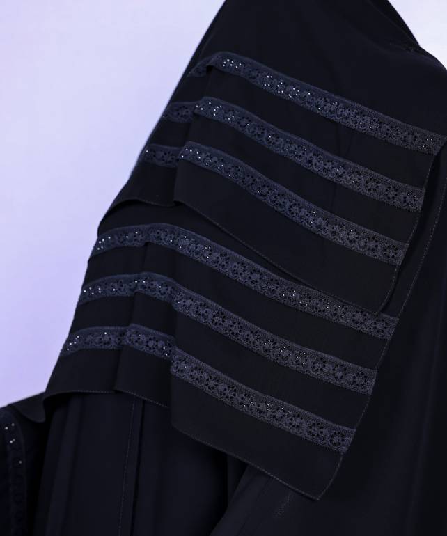 عباية مع طرحة موديل رقم   3630