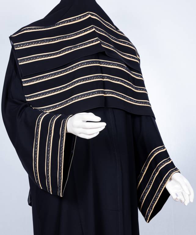 عباية مع طرحه موديل رقم  3612 (1)
