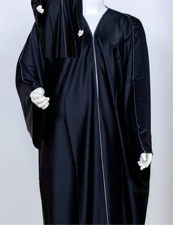 طقم بريم ابيض مع اسود