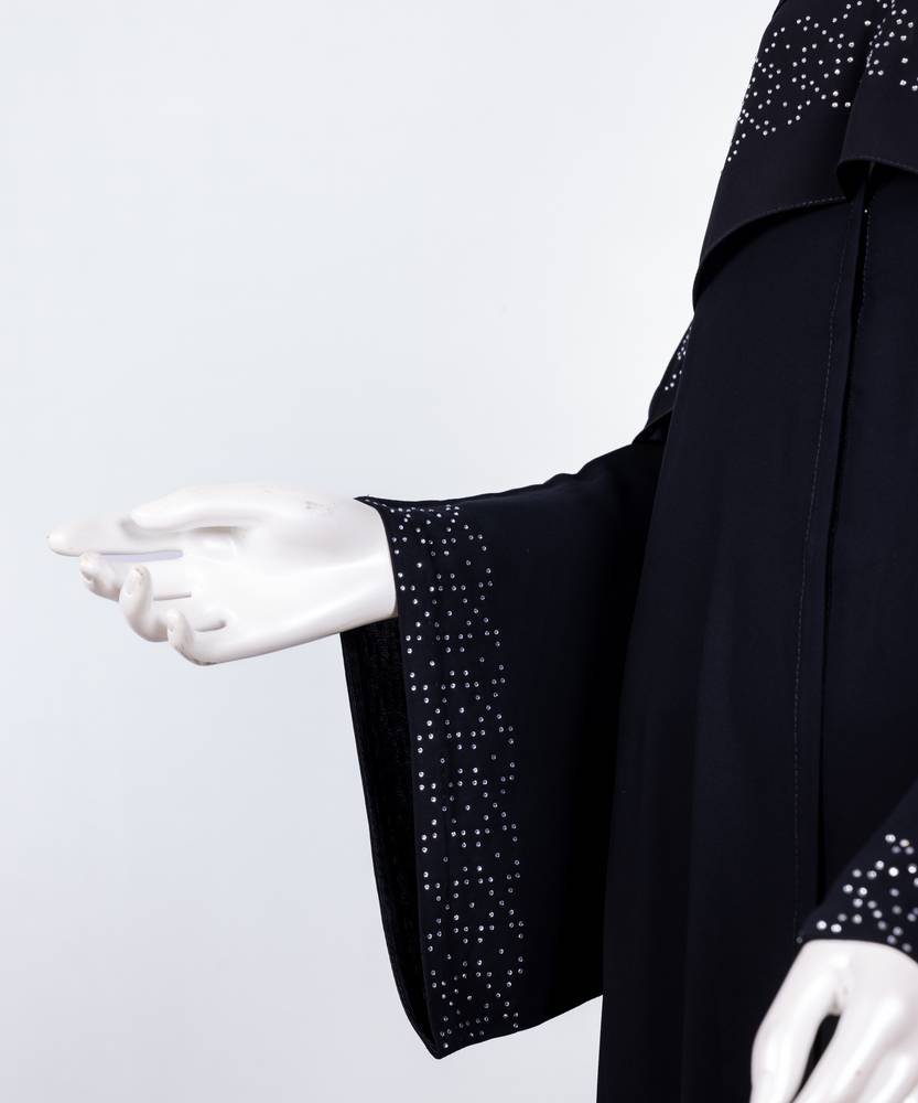عباية مع طرحة كريستال موديل رقم  3643 (1)