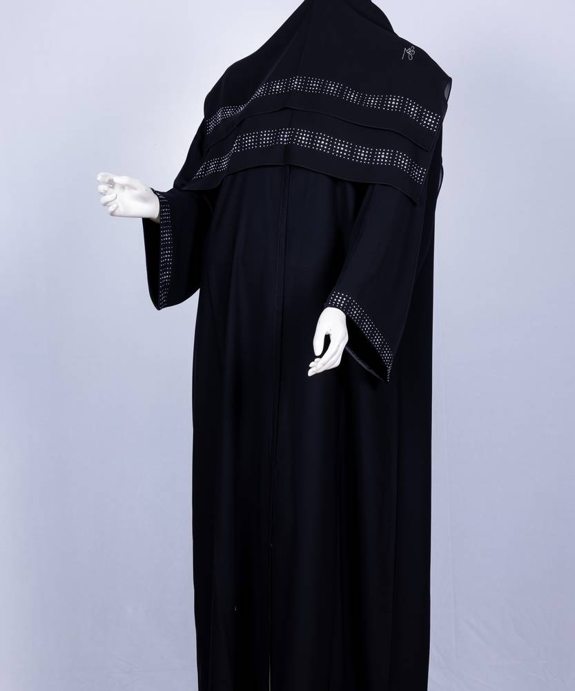 عباية مع طرحة كريستال موديل رقم  3661 (1)