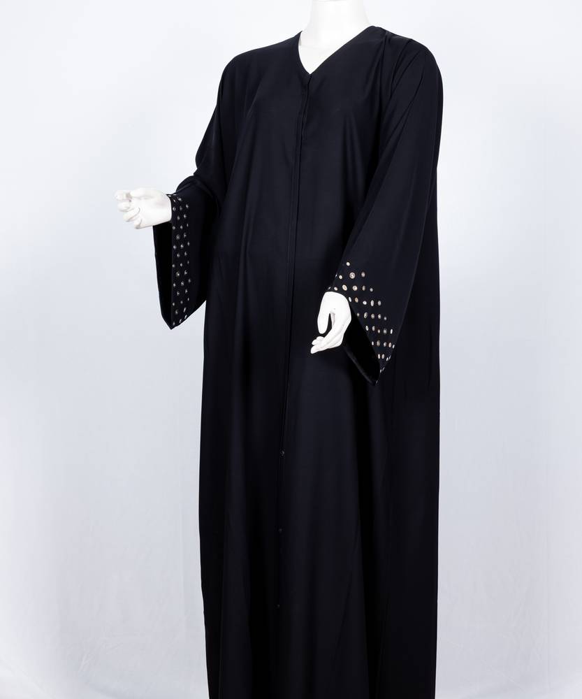عباية مع طرحة كريستال معدن موديل رقم  3582 (1)