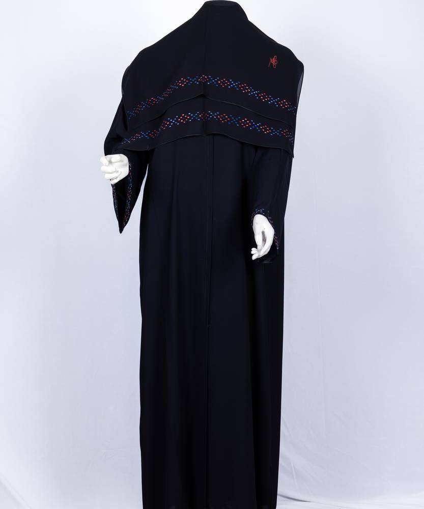 ( 1  ) عباية + طرحة  3640