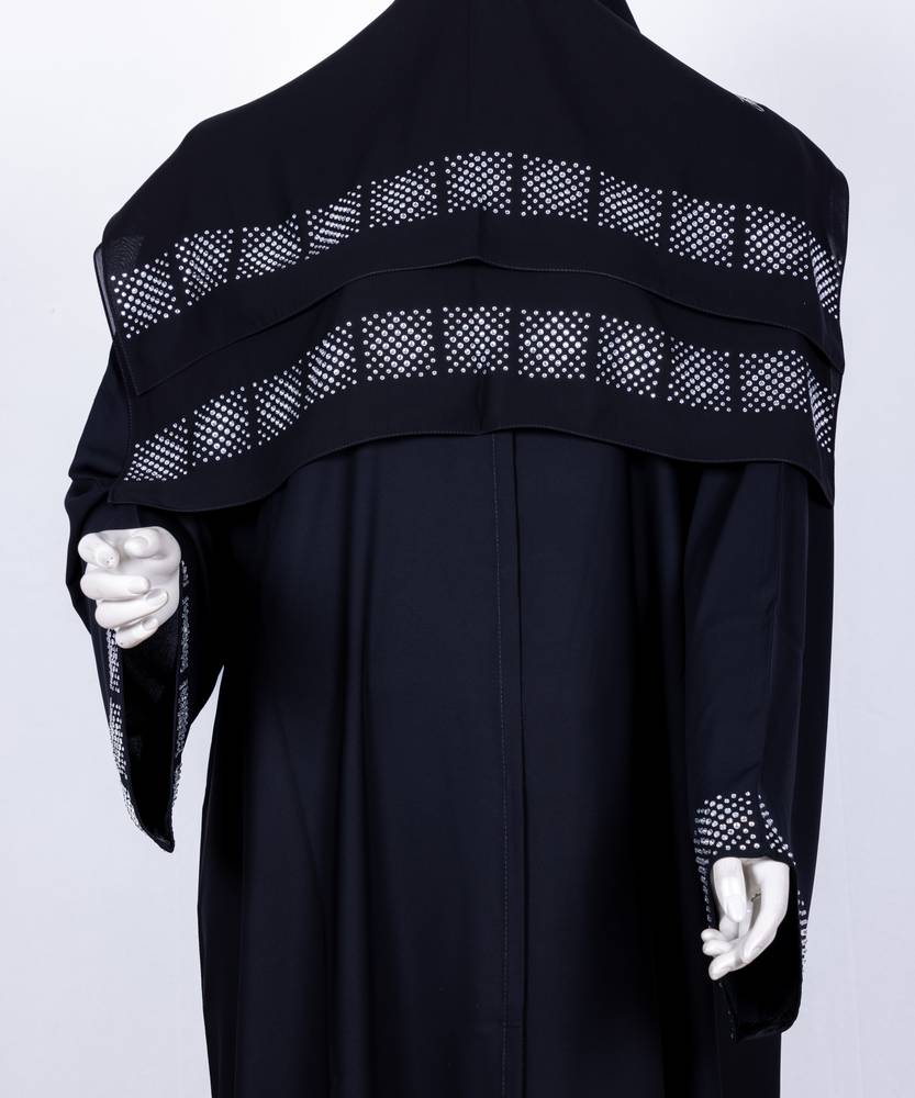 عباية مع طرحة كريستال برسمة موديل رقم  3592  (1)