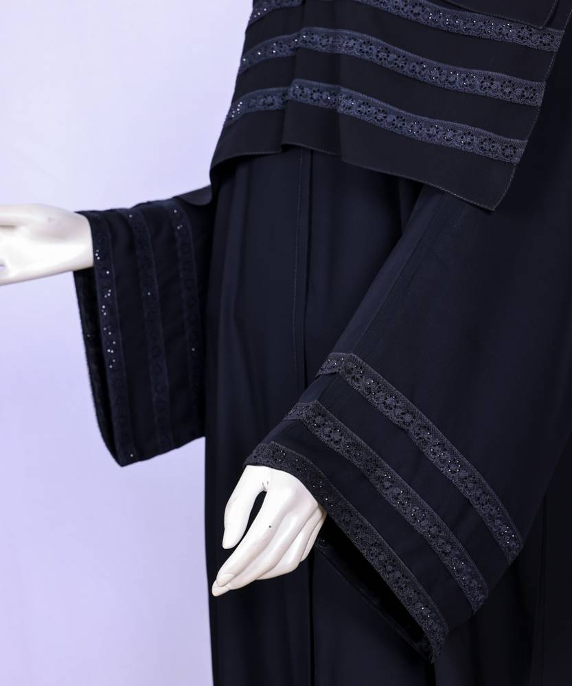 عباية مع طرحة موديل رقم   3630