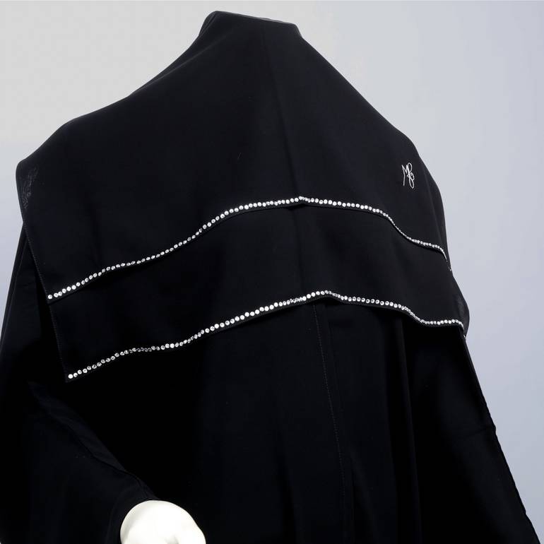 طرحة كريستال لون فضي 