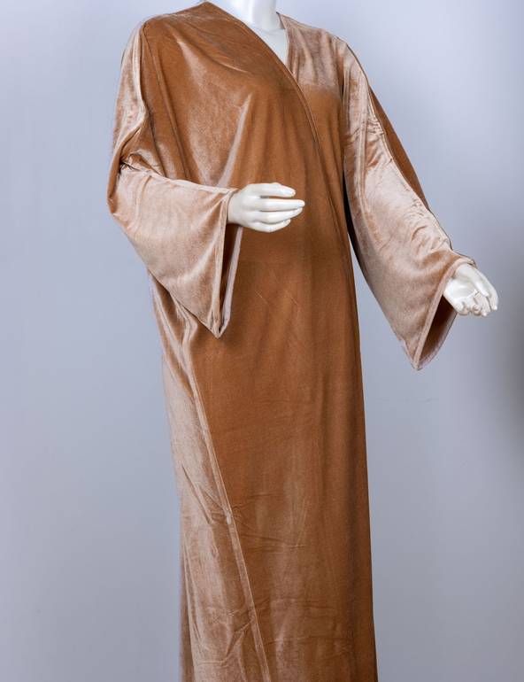 عباية مخمل لف