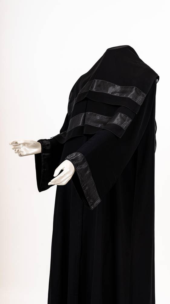 طقم اسود 1