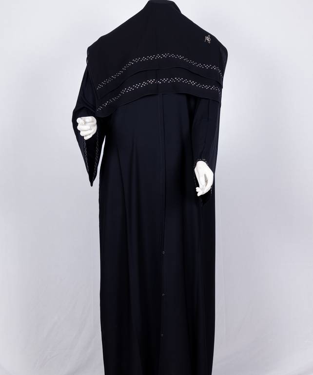 عباية مع طرحة معدن مستطيل موديل رقم  3618 (1)