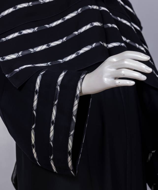 عباية مع طرحة كلفة موديل رقم  3539