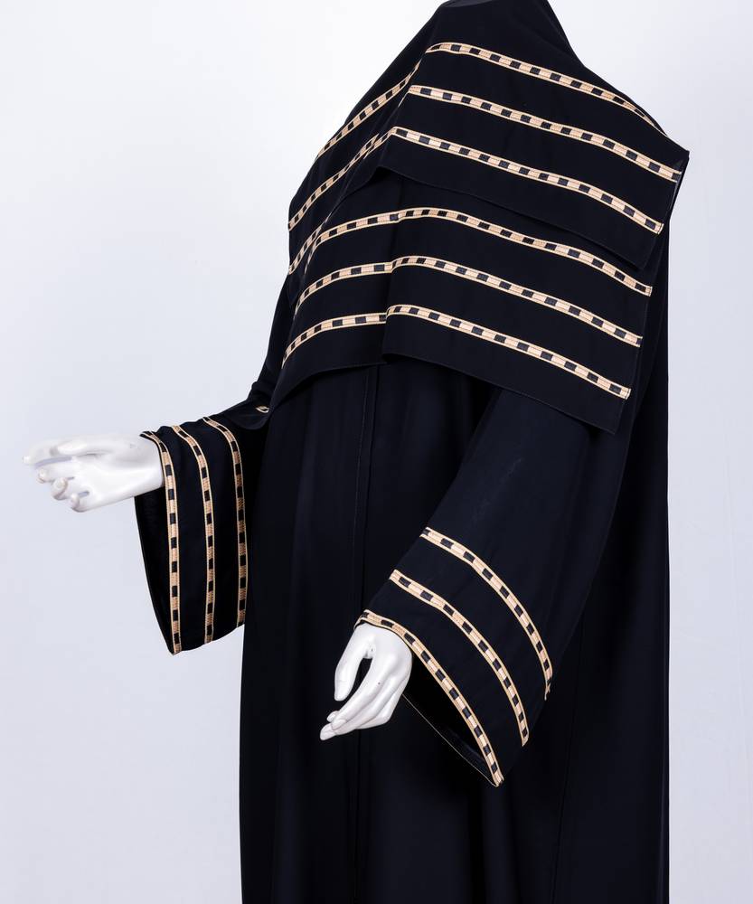 عباية مع طرحة كلفة ملونة موديل رقم 3562