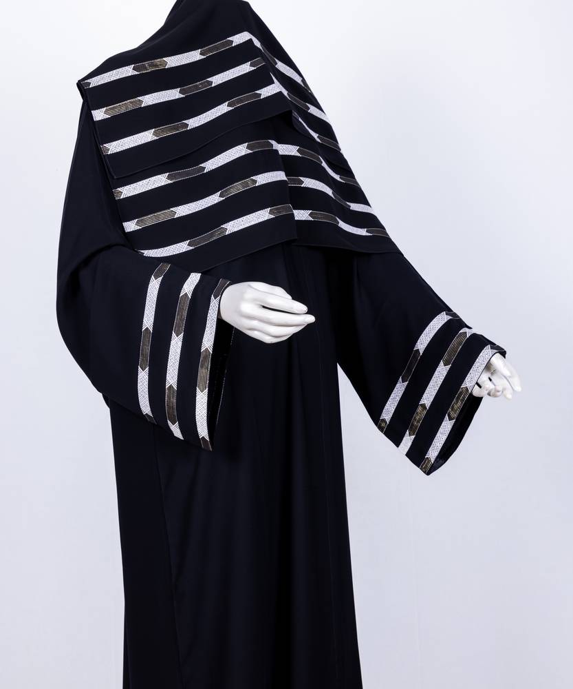   عباية + طرحة موديل رقم  3632