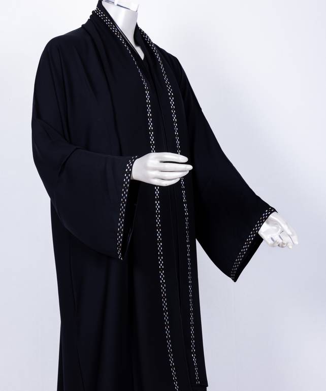 عباية مع طرحة معدن مستطيل موديل رقم  3645  (1)