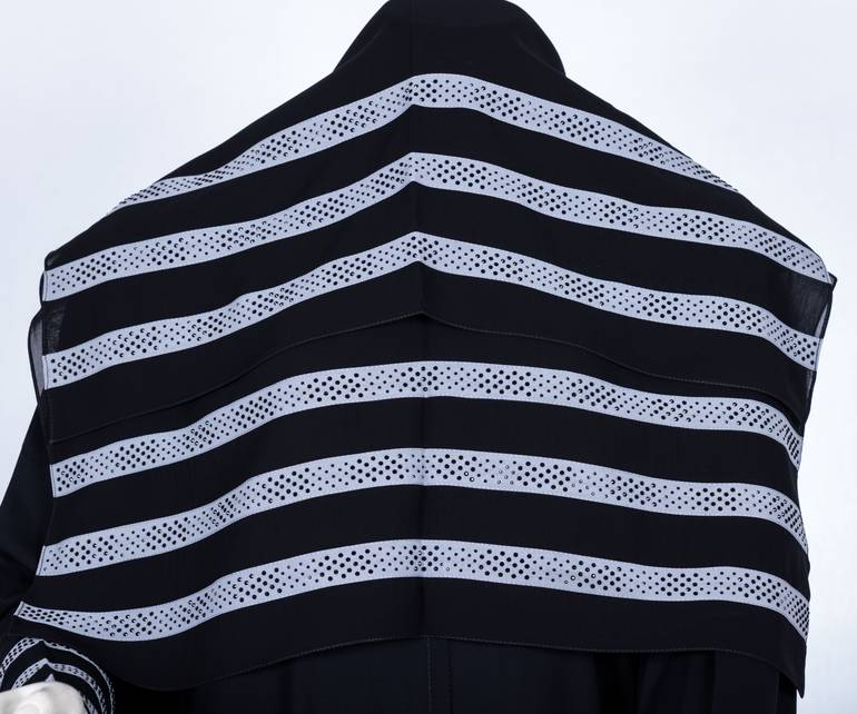 عباية مع طرحة موديل رقم   3672 (1)