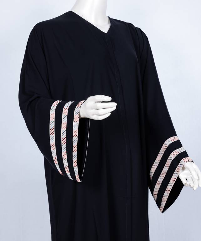 عباية مع طرحة موديل رقم  3662 (1)