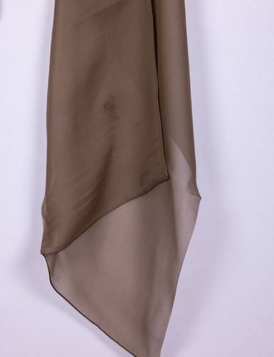 طرحة حرير طبيعي 138