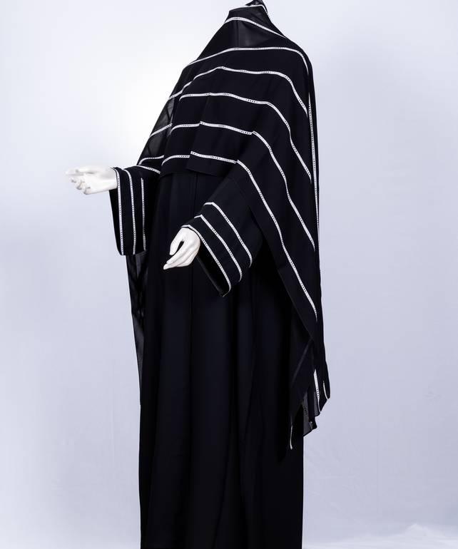  عباية مع طرحة موديل رقم  3558 (2)