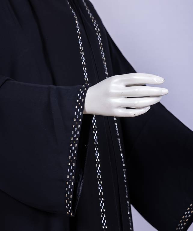 عباية مع طرحة معدن مستطيل موديل رقم  3645  (1)