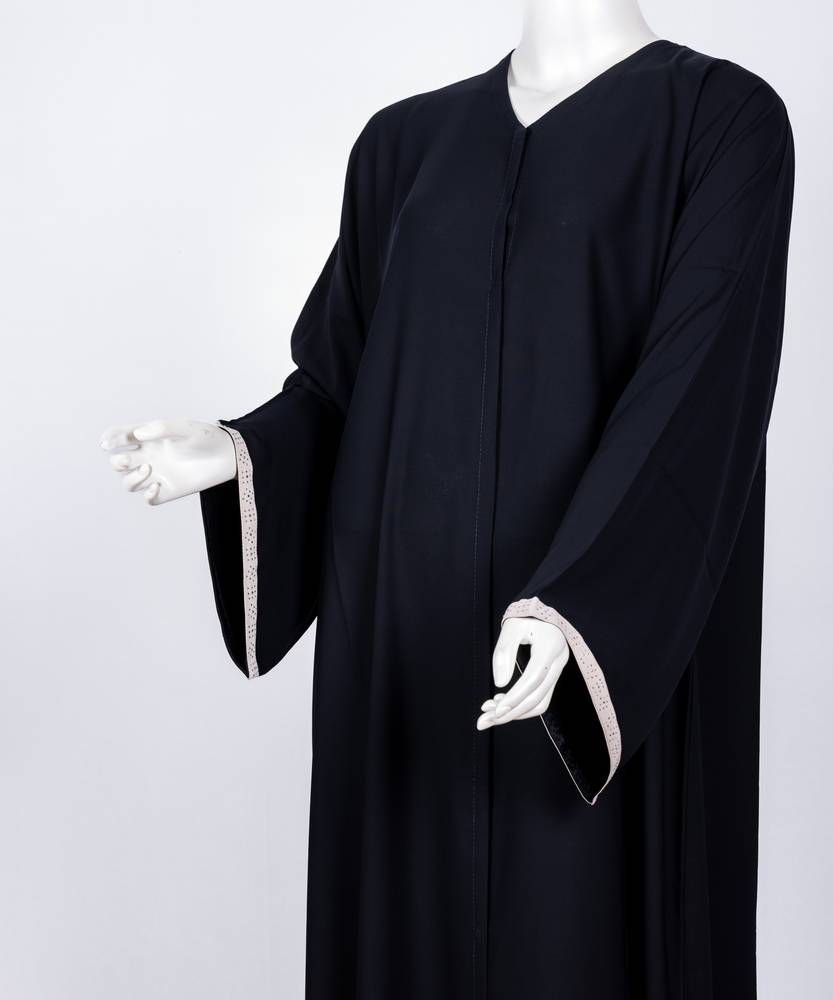 عباية مع طرحة كريستال مخطط 3566 (1)