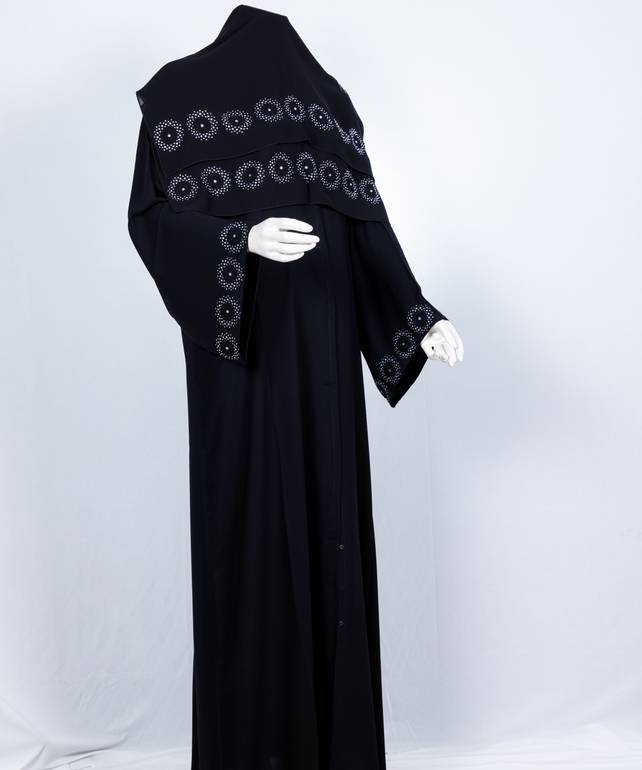  عباية مع طرحة كريستال دوائر موديل رقم 3642 (1)