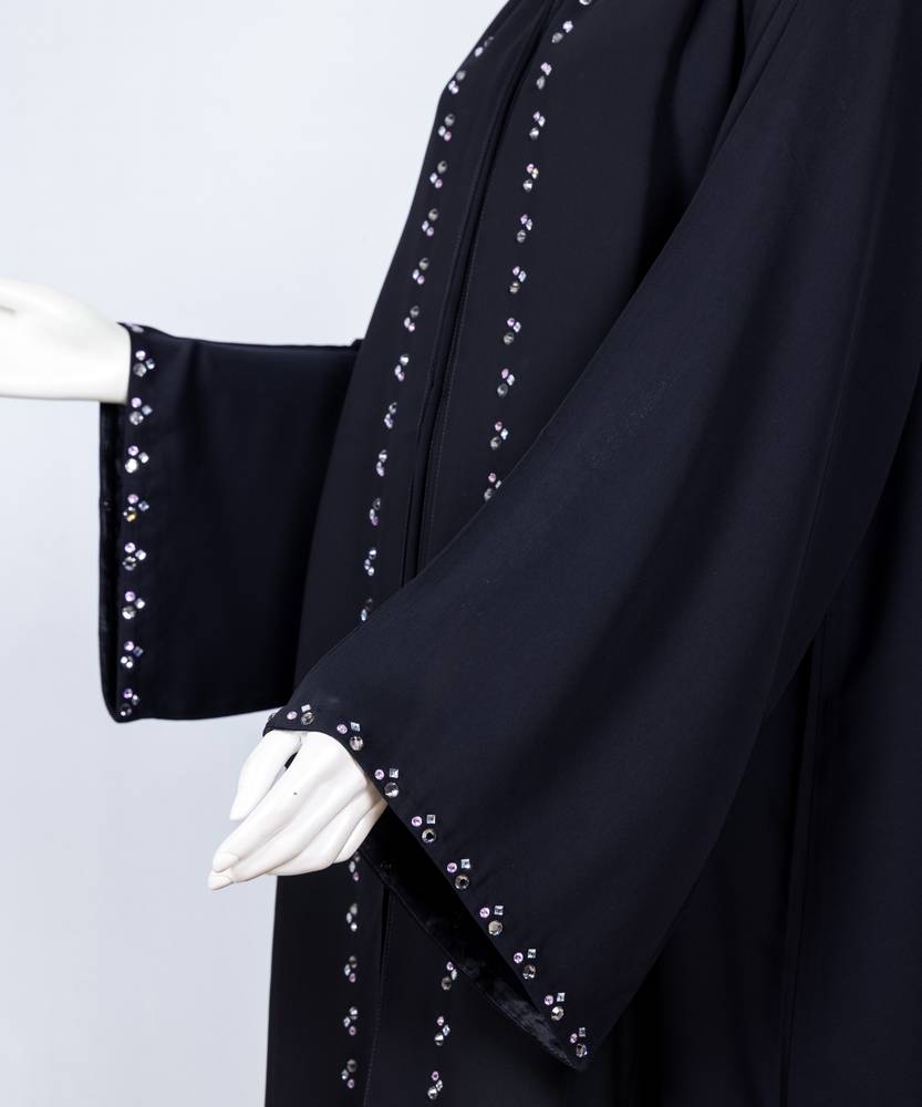 عباية مع طرحة موديل رقم  3568 (2)