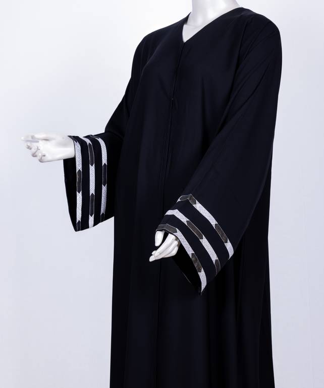   عباية + طرحة موديل رقم  3632