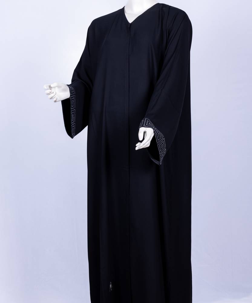 عباية مع طرحة كريستال بتصميم 3573 (1)