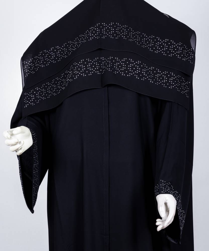 عباية مع طرحة كريستال موديل رقم  3643 (1)