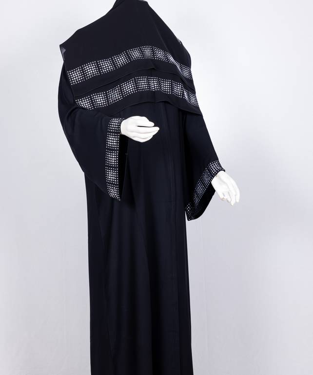 عباية معى طرحة موديل رقم   3615 (1)