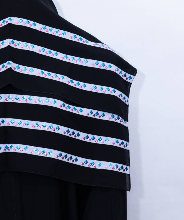 عباية مع طرحة ملون موديل رقم 3575 (2)