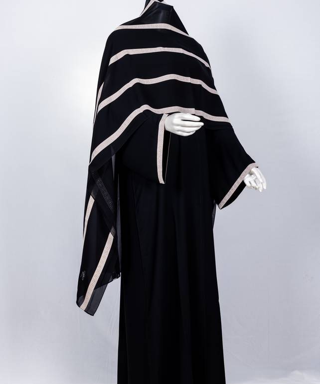 عباية مع طرحة كريستال مخطط 3566 (1)