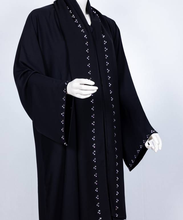 عباية مع طرحة موديل رقم  3568 (2)