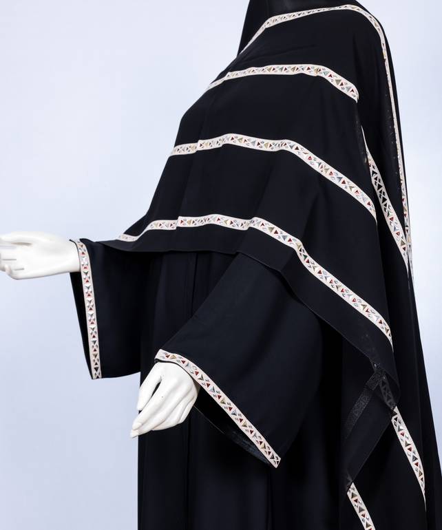 (1 ) عباية مع طرحه موديل رقم   3570