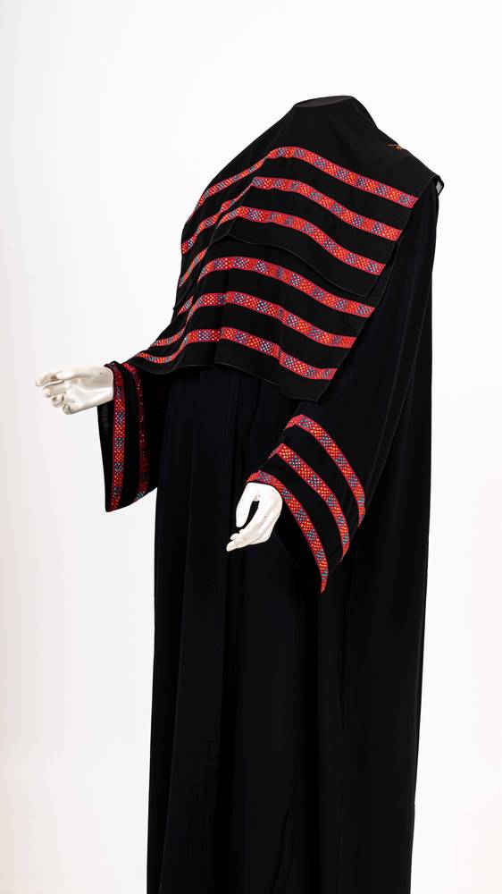 عباية مع طرحة كريستال كلفة موديل رقم 3679 (6)